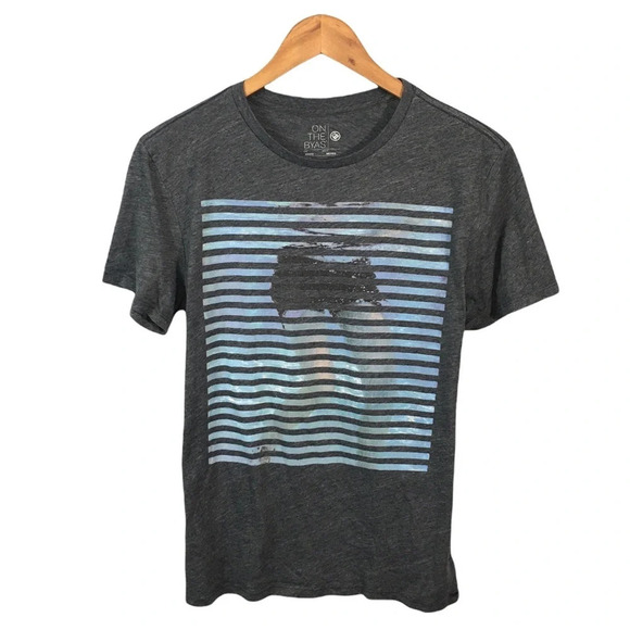 TS235 Mens ON THE BYAS Paper Thin Striped Graphic T Shirt M - Picture 1 of 4